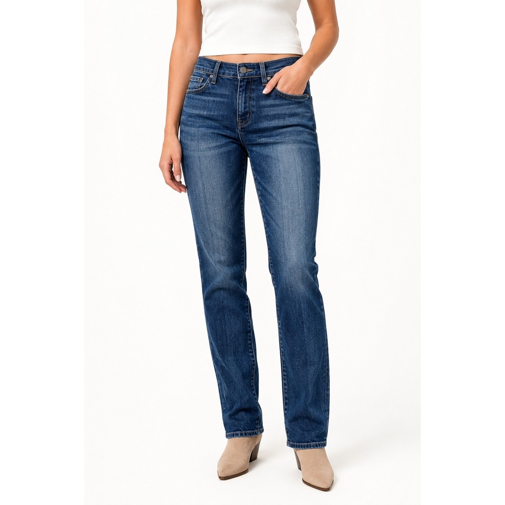 Straight Leg Women's Jeans in Medium Blue